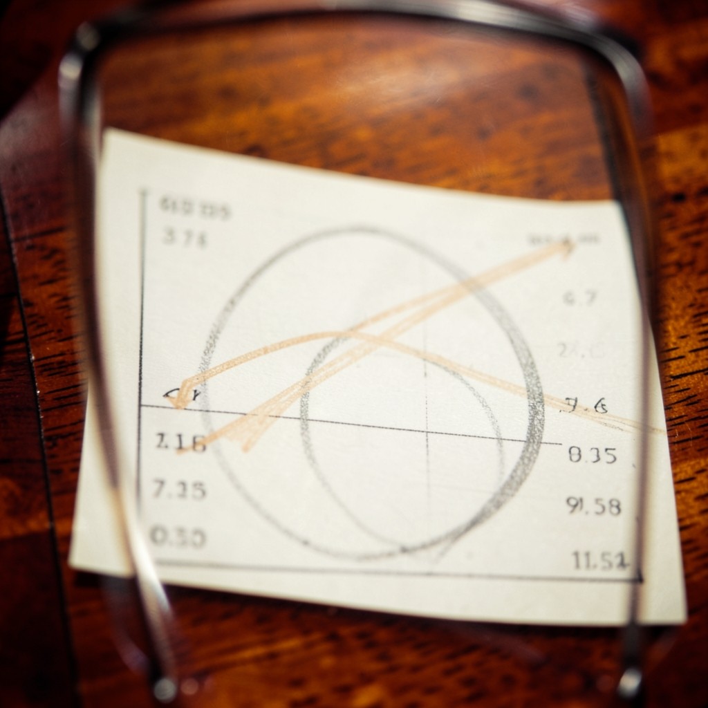 Overlapping pencil arcs on a chart where two extension levels meet